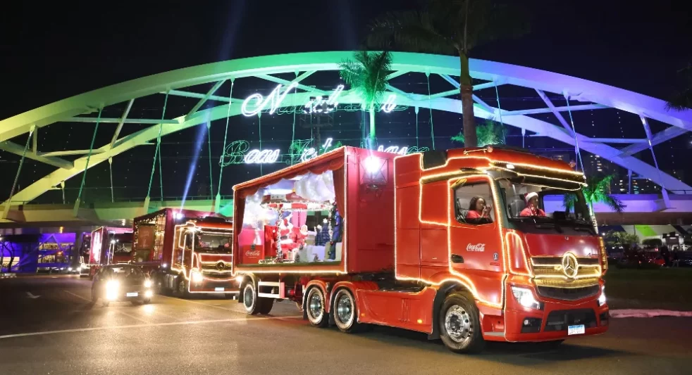 Caravana de Natal da Coca-Cola passa por Osasco nesta quarta-feira (15)