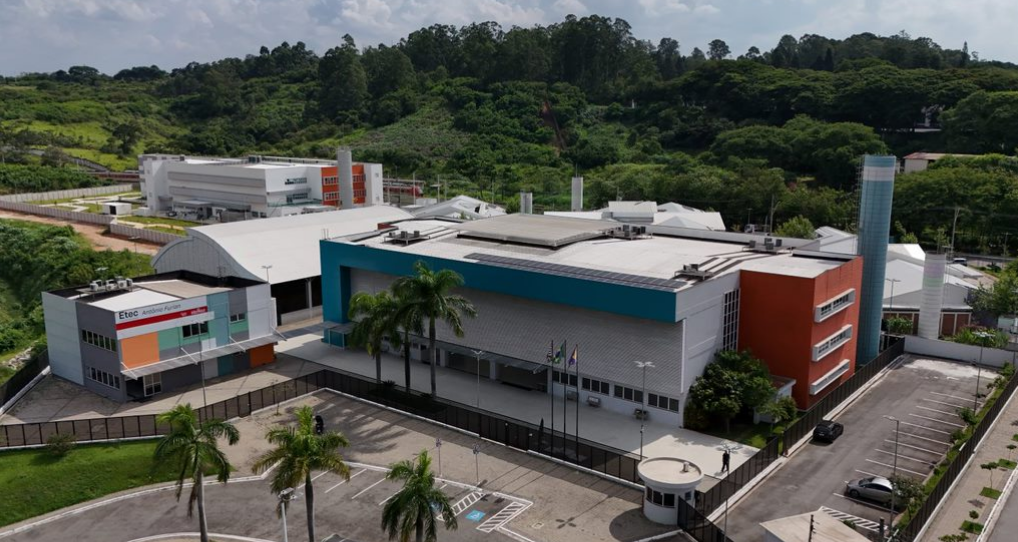 Inscrições para cursos técnicos gratuitos da Etec Antônio Furlan encerram dia 10