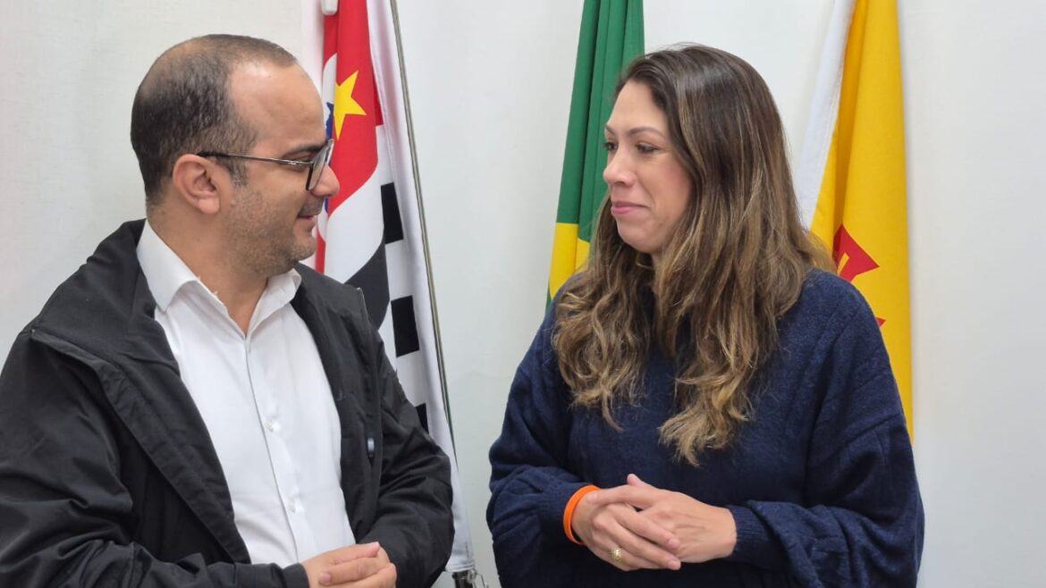 Levi Gobert e vereadora de Curitiba debatem projetos que podem transformar Barueri