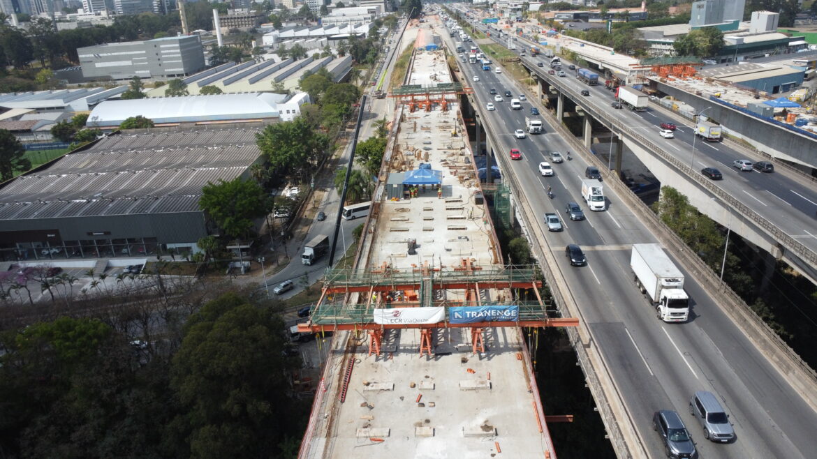 Nova ponte da rodovia Castello Branco terá concretagem concluída nesta segunda-feira (15)