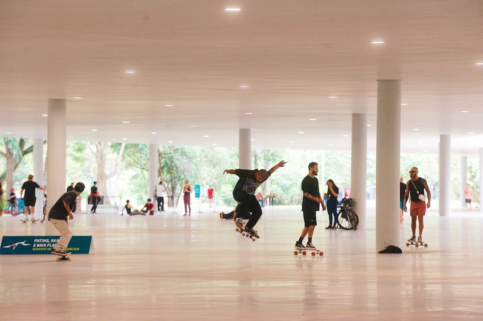 Marquise do Ibirapuera reabre após reforma e ganha áreas para skate, patins e BMX