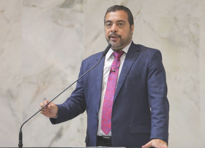 Luiz Claudio Marcolino: trajetória, atuação sindical e presença no Parlamento Paulista