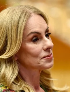 Mulher de Alexandre de Moraes diz não ter recebido mensagem atribuída ao banqueiro Daniel Vorcaro