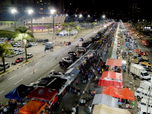 Feira Noturna recebe posto de vacinação contra gripe
