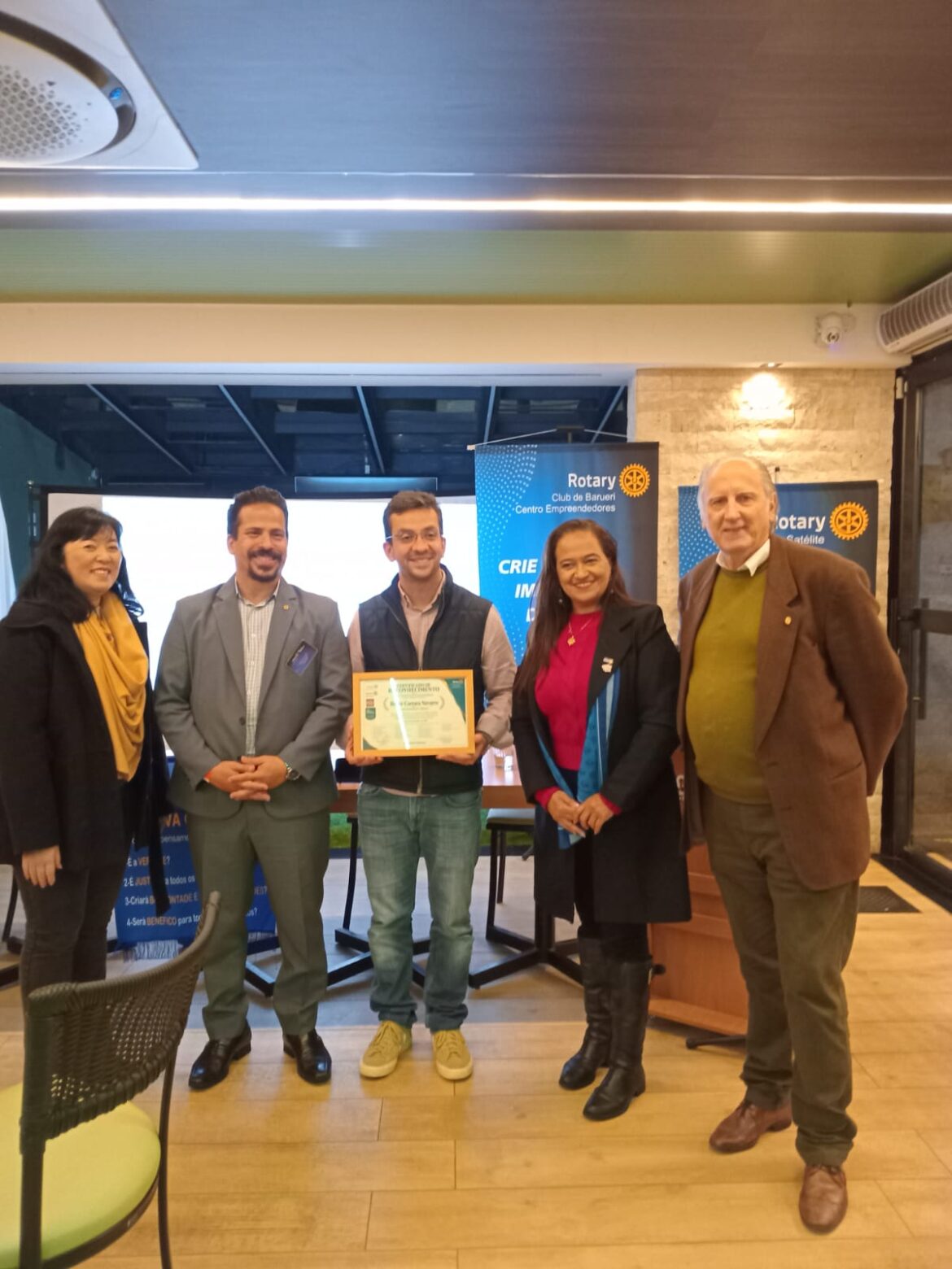 Rotary Club homenageia direção da FIEB
